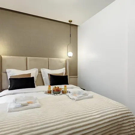 362 Lafayette - Superbe A